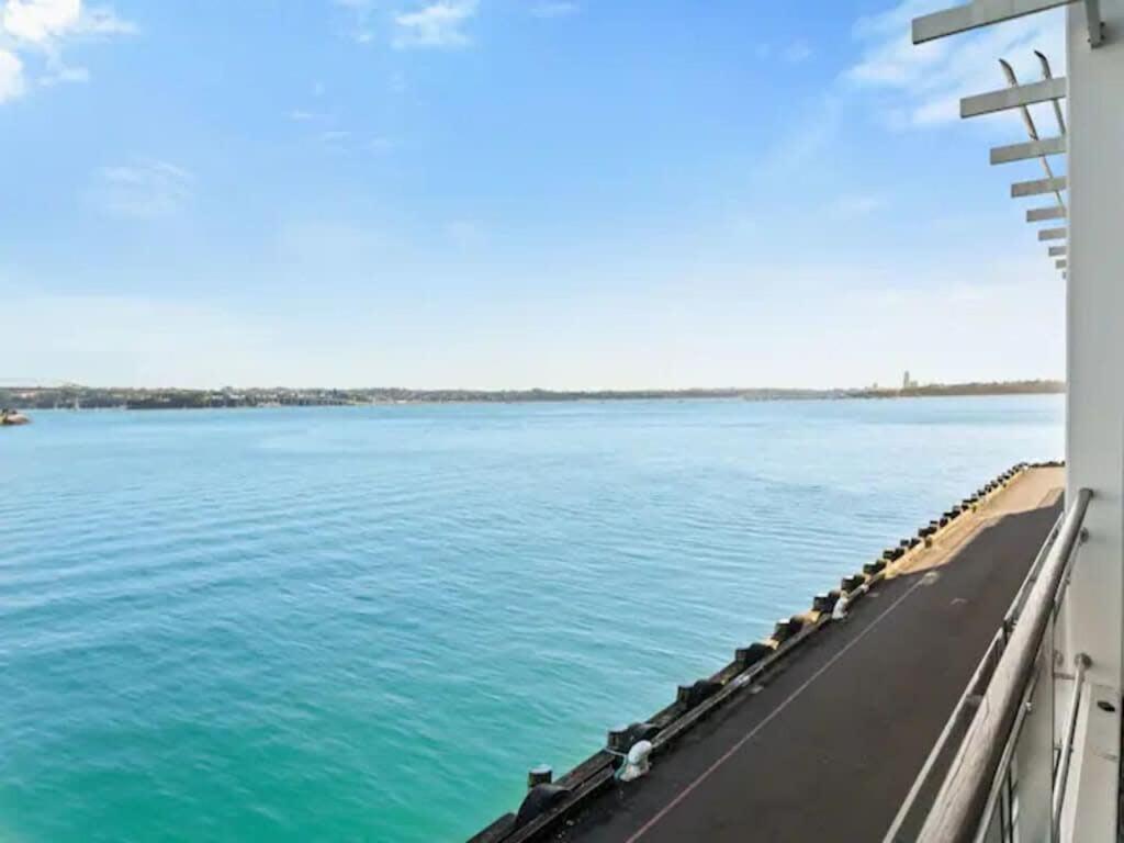 Relaxing Sea Wharf View Apartment オークランド エクステリア 写真
