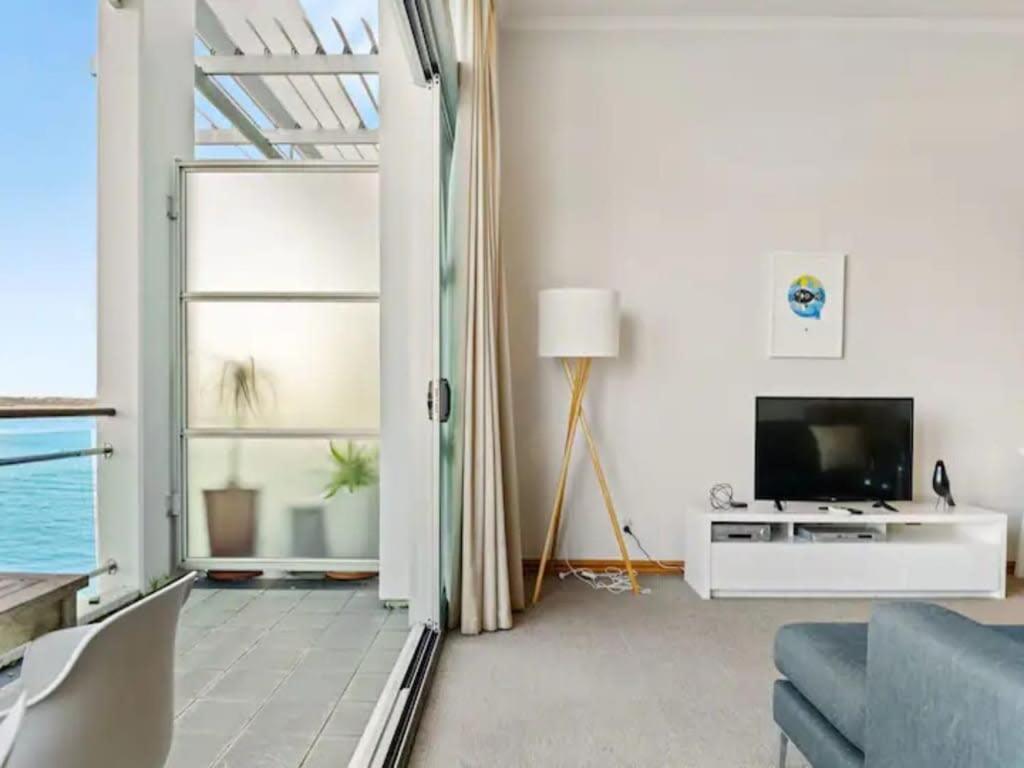 Relaxing Sea Wharf View Apartment オークランド エクステリア 写真